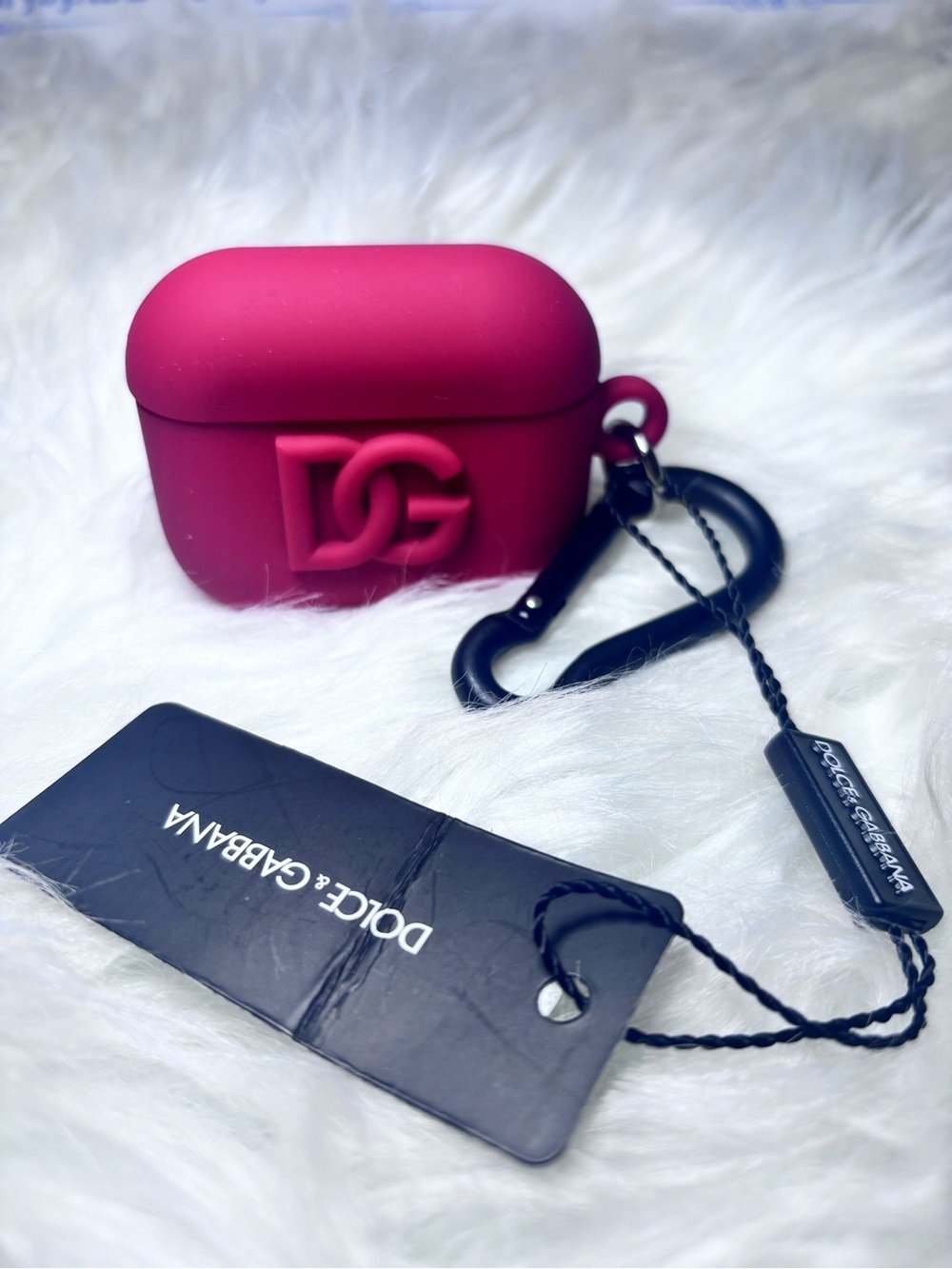 Dolce & Gabbana RED Silicone AirPods case with Carabiner new with tag.